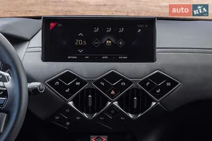 10.3-дюймовый сенсорный экран